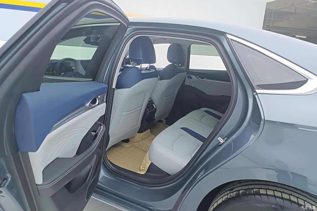 Geely Preface, 2024 11