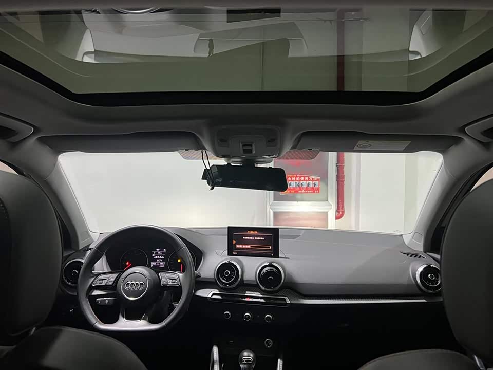 Audi Q2L