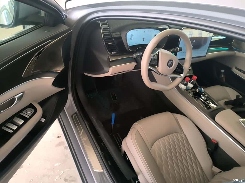 BYD Han, 2025 16