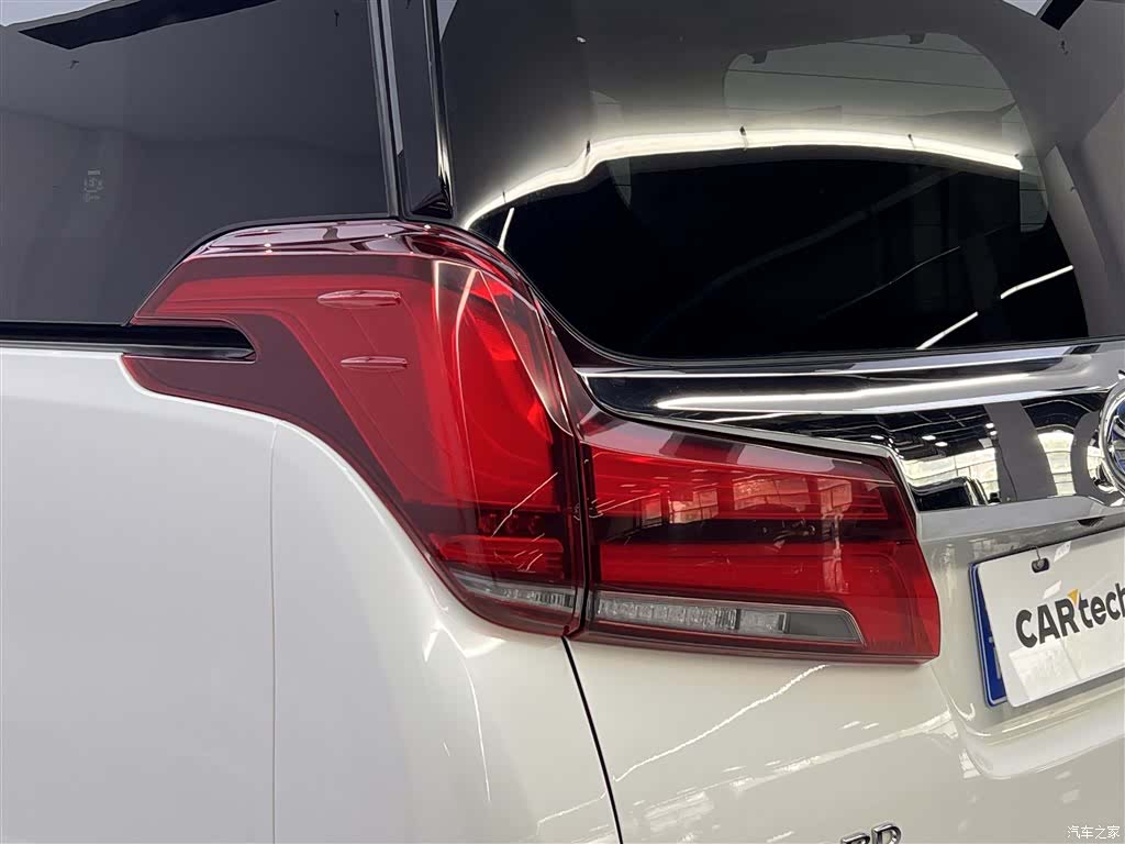 Toyota Alphard, 2020 10