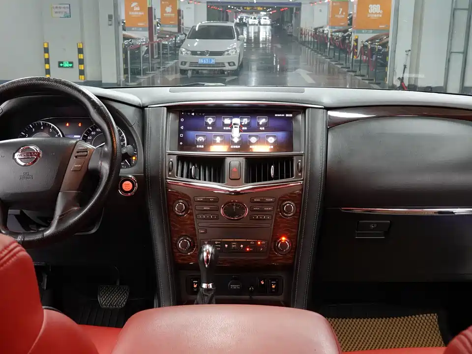 Nissan Toure
