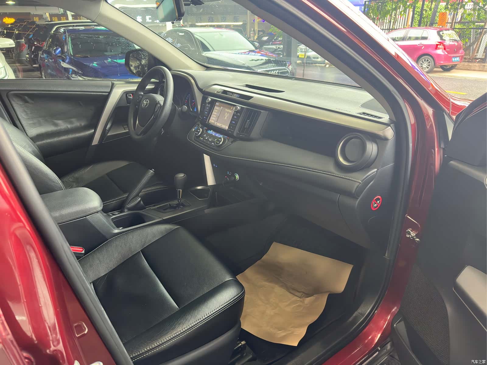 Toyota RAV4, 2017 17