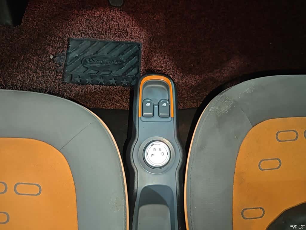 Wuling E100, 2019 14
