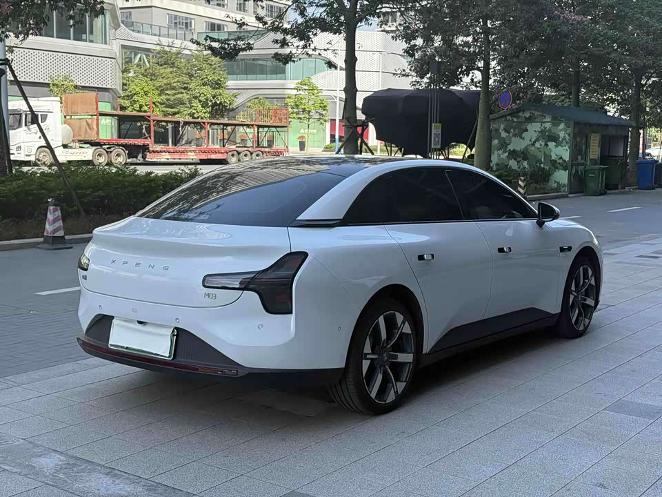 XPENG MONA M03