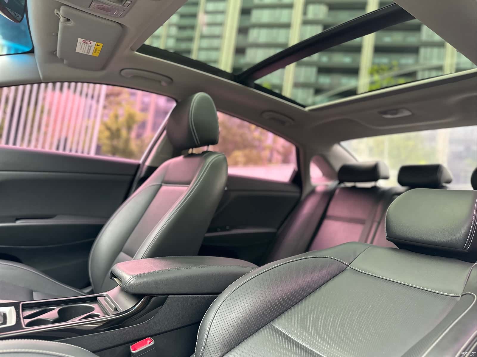 Hyundai GLS, 2017 25