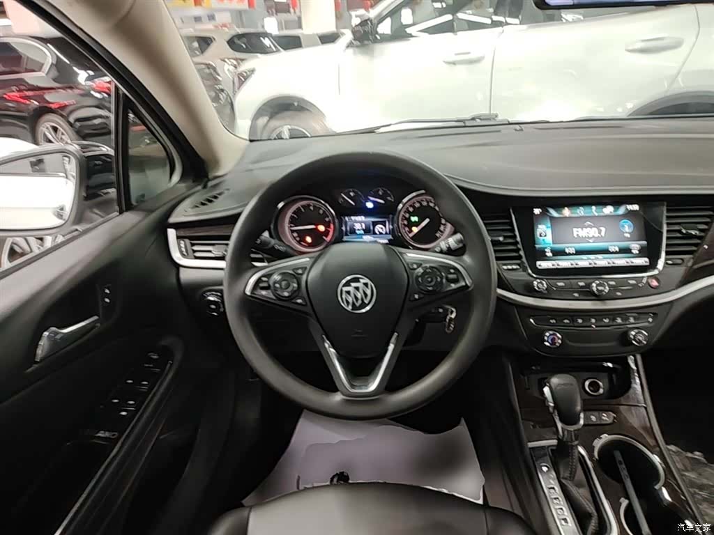Buick Verano, 2018 11