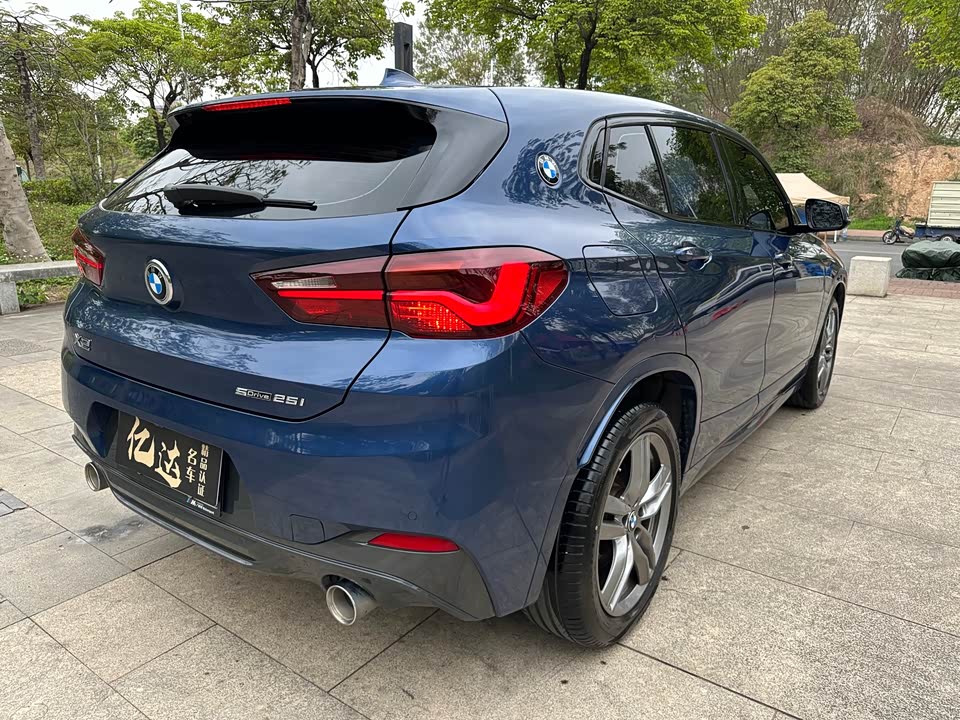 BMW X2