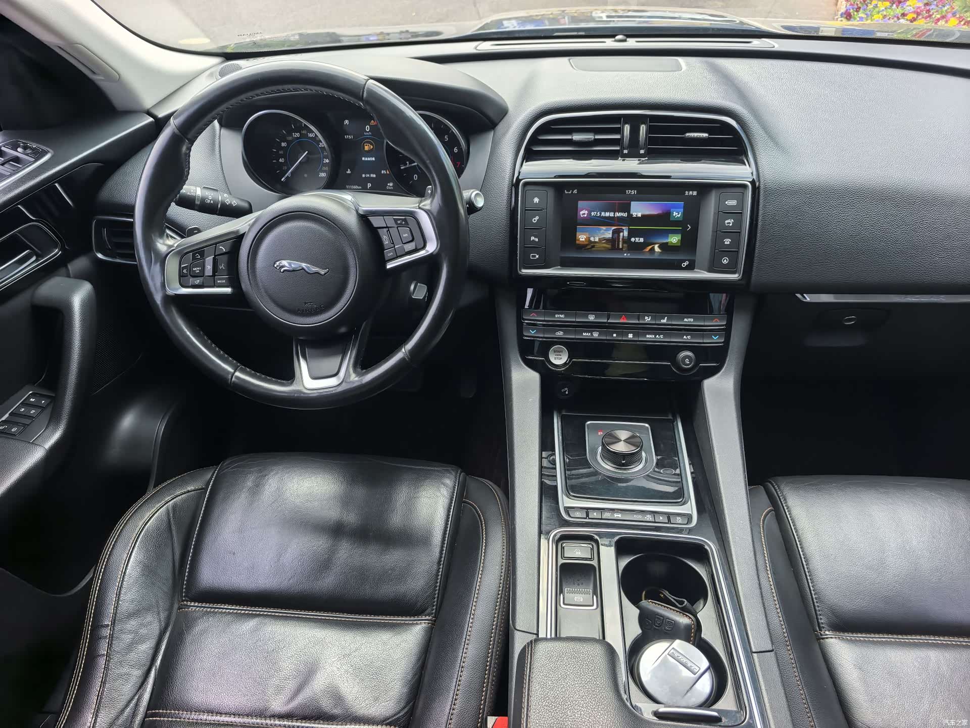 Jaguar F-PACE, 2018 10
