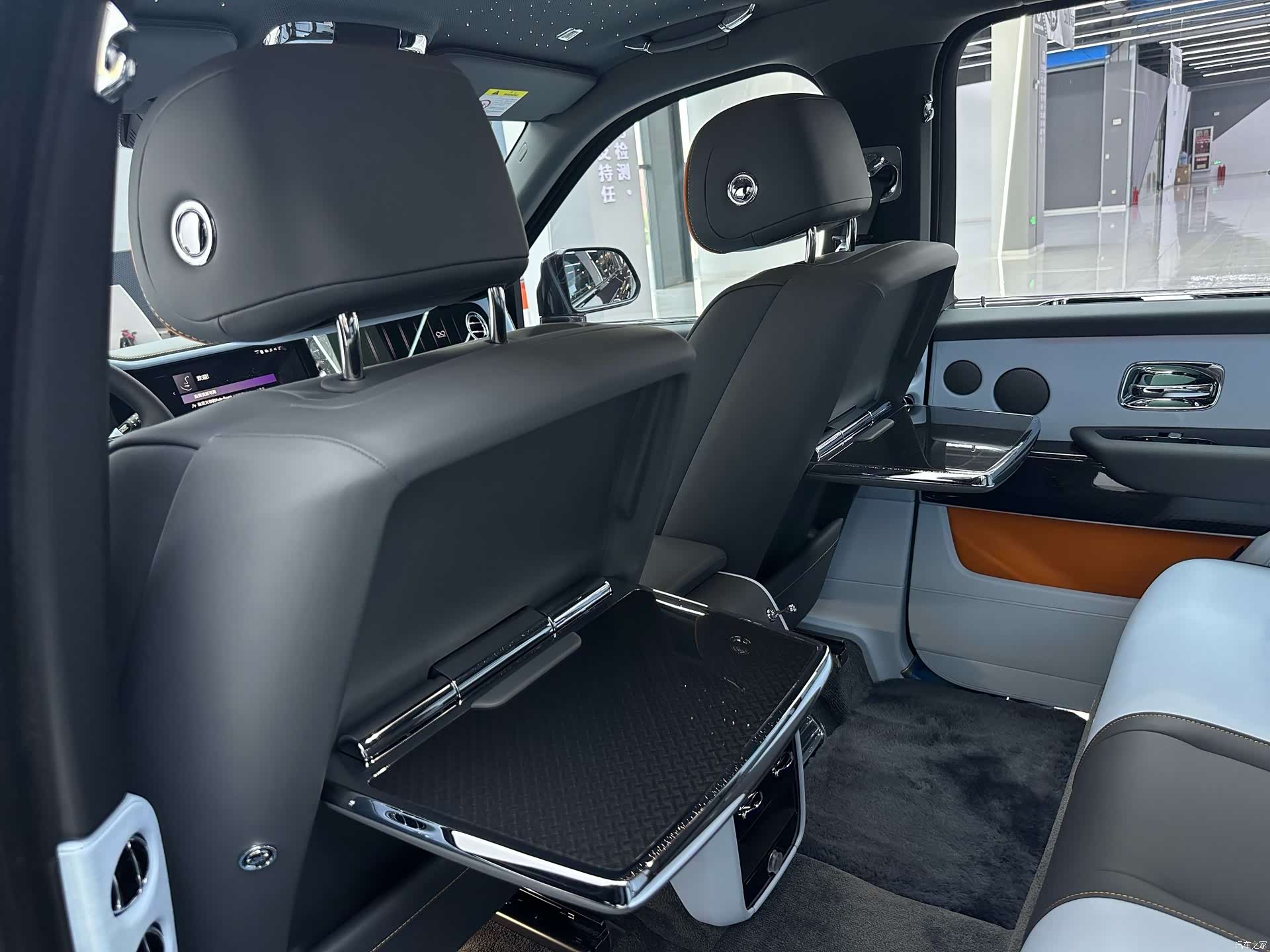 Rolls-Royce Cullinan, 2025 40
