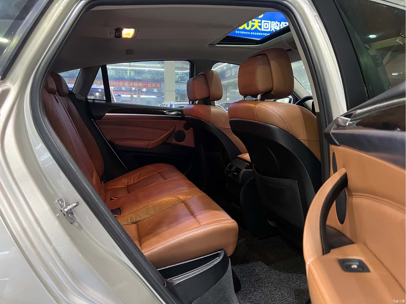 BMW X6, 2012 10