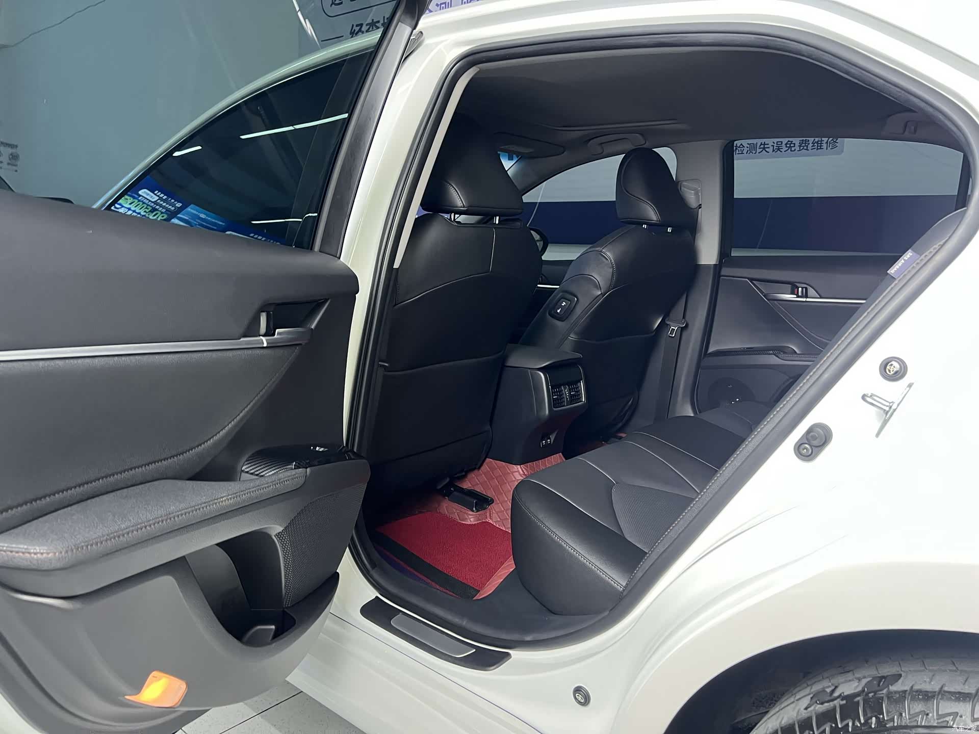 Toyota Camry, 2023 13
