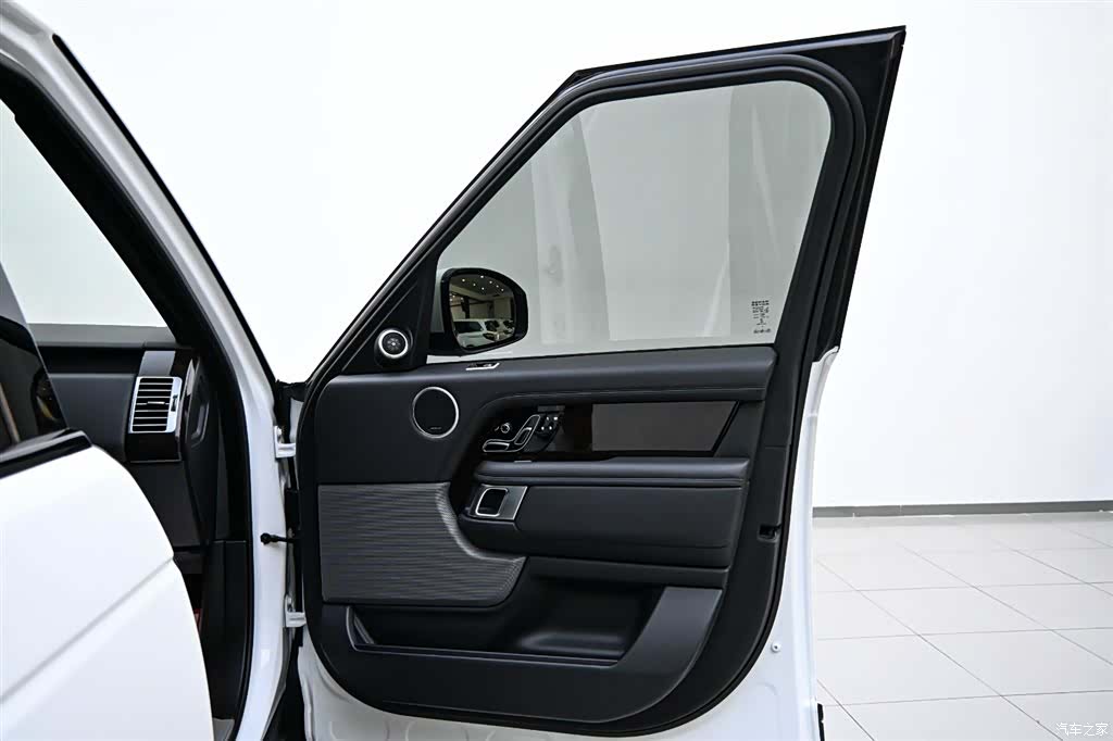 Land Rover Range Rover, 2022 15