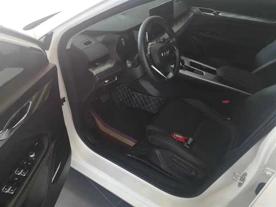 Geely Emgrand L HiP Geely Emgrand L HiP