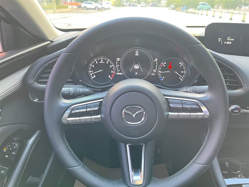 Mazda 3 Angkesaila