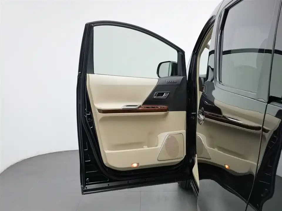 Toyota Elfa Toyota Elfa