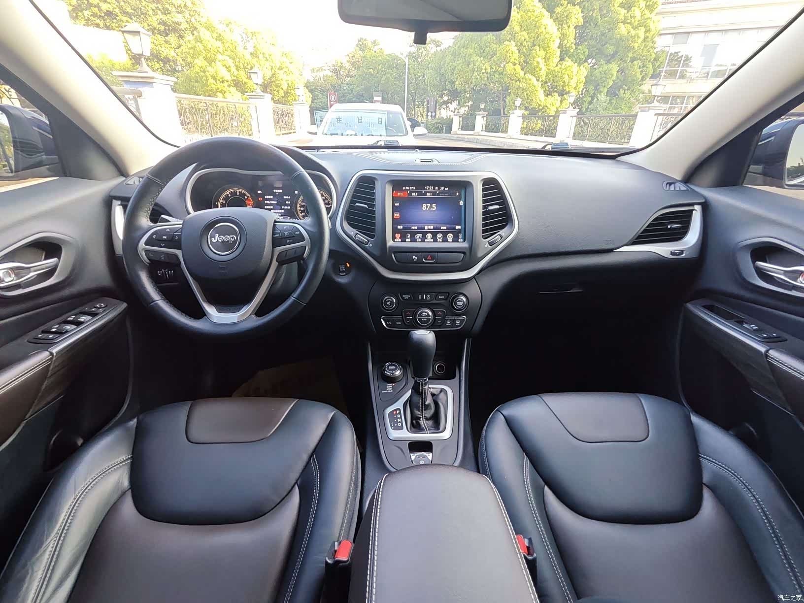 Jeep Cherokee, 2016 12