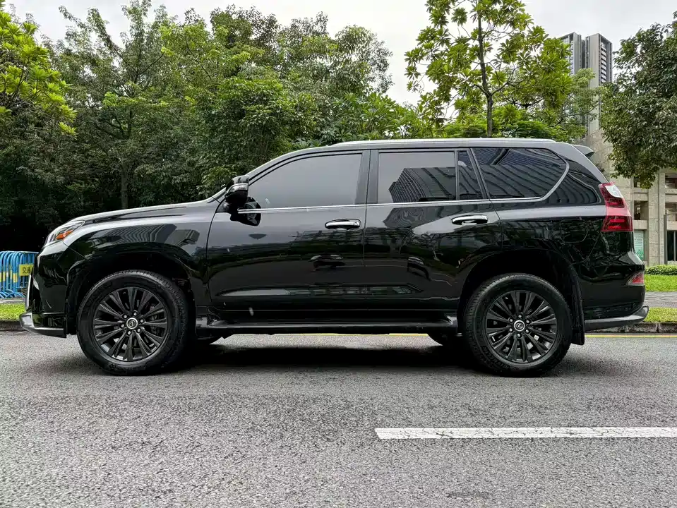 Lexus GX