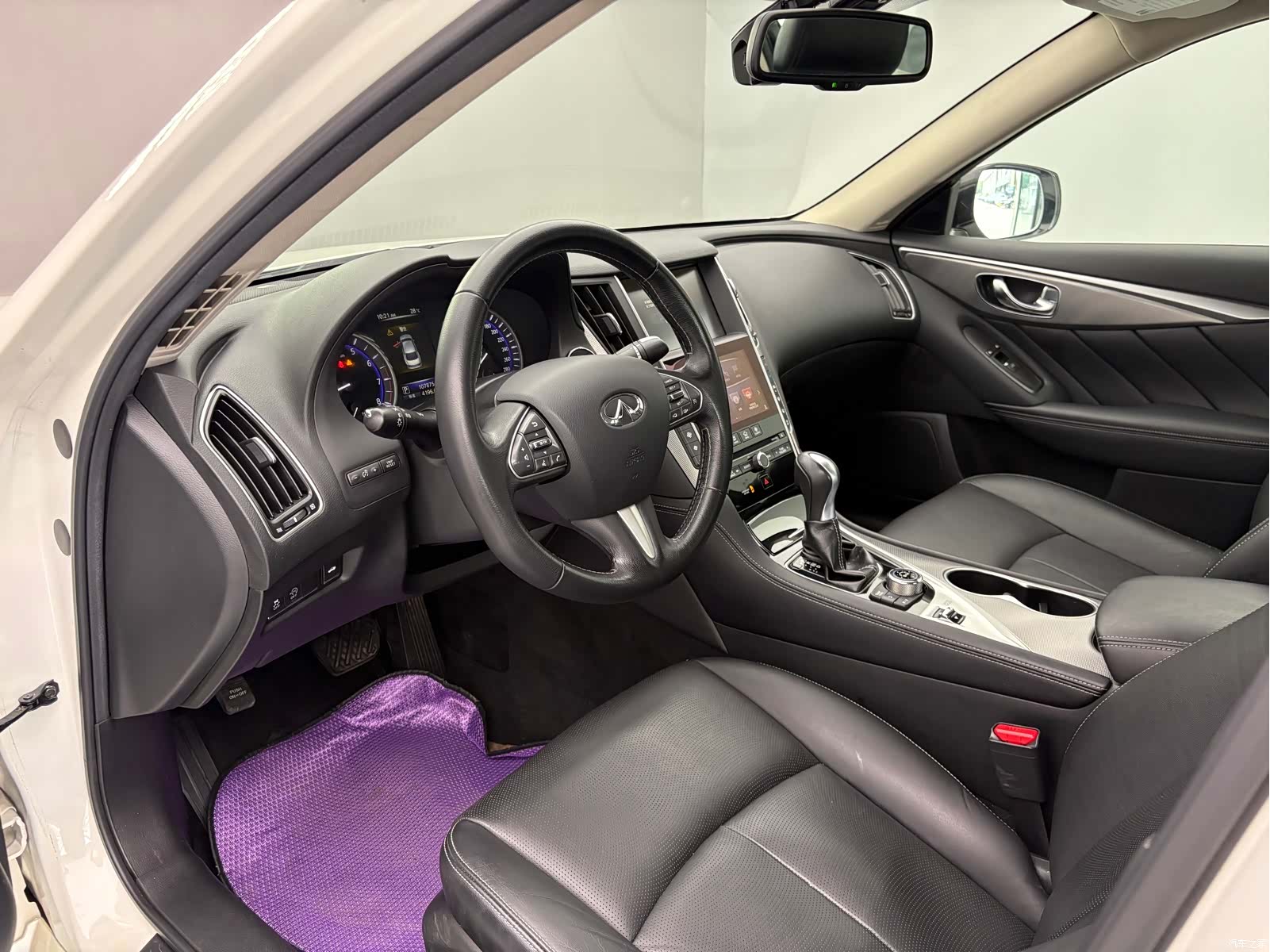 Infiniti Q50L, 2015 9