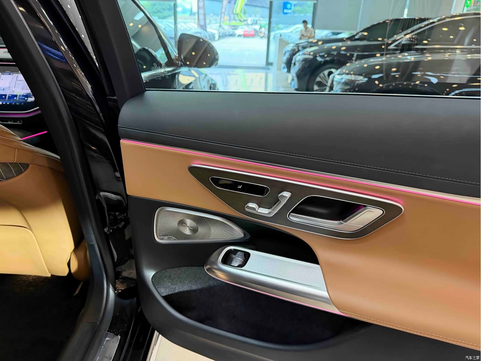 Mercedes-Benz E-Class, 2024 17