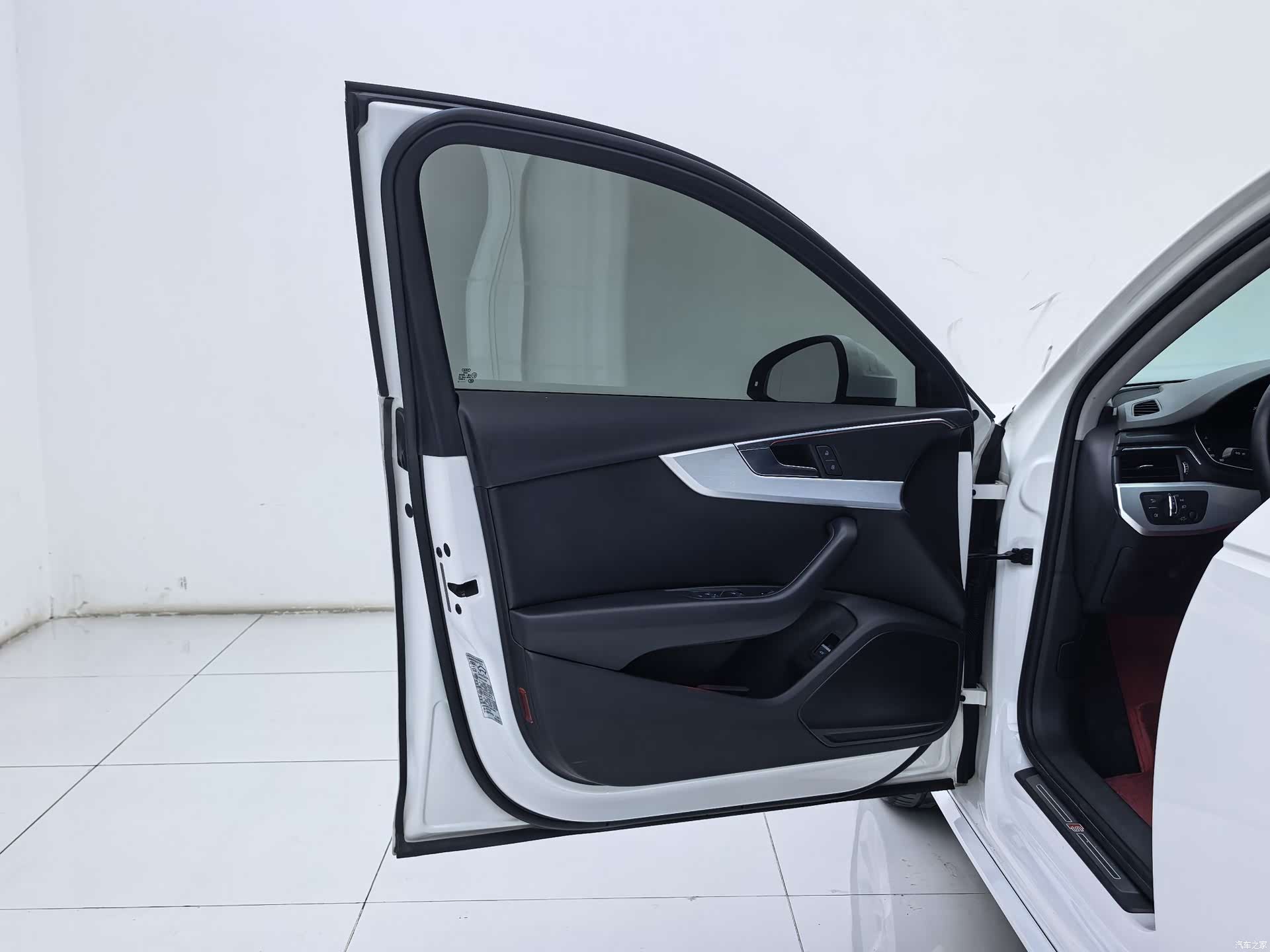 Audi A4L, 2020 23