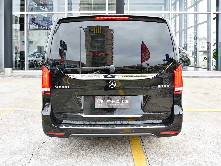 Mercedes-Benz V-class