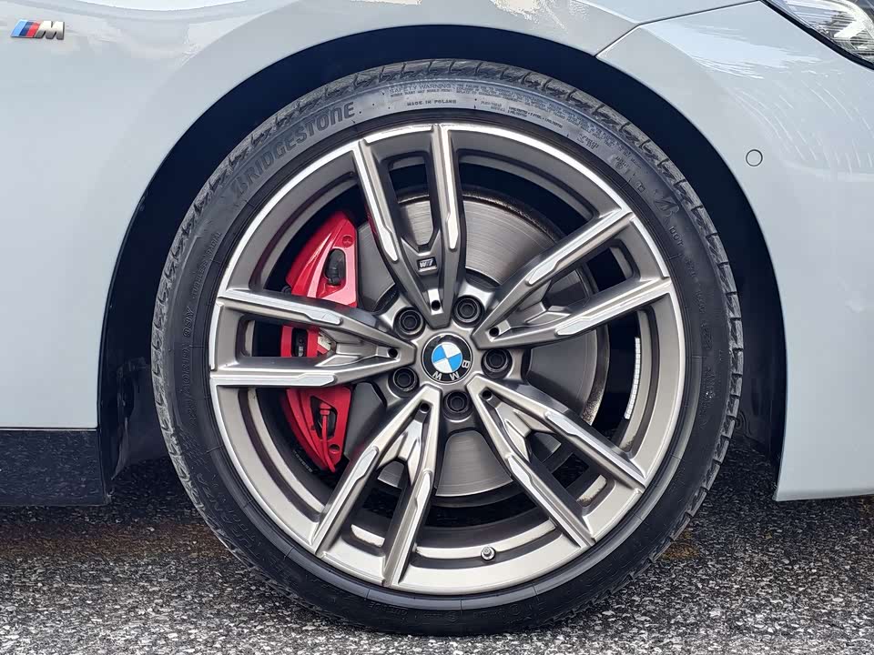 BMW M240i