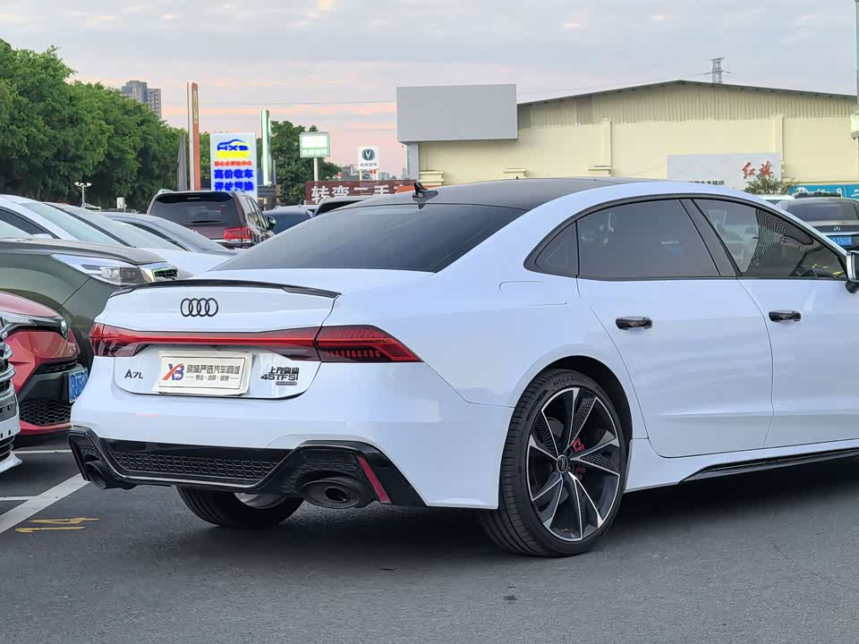 Audi A7L