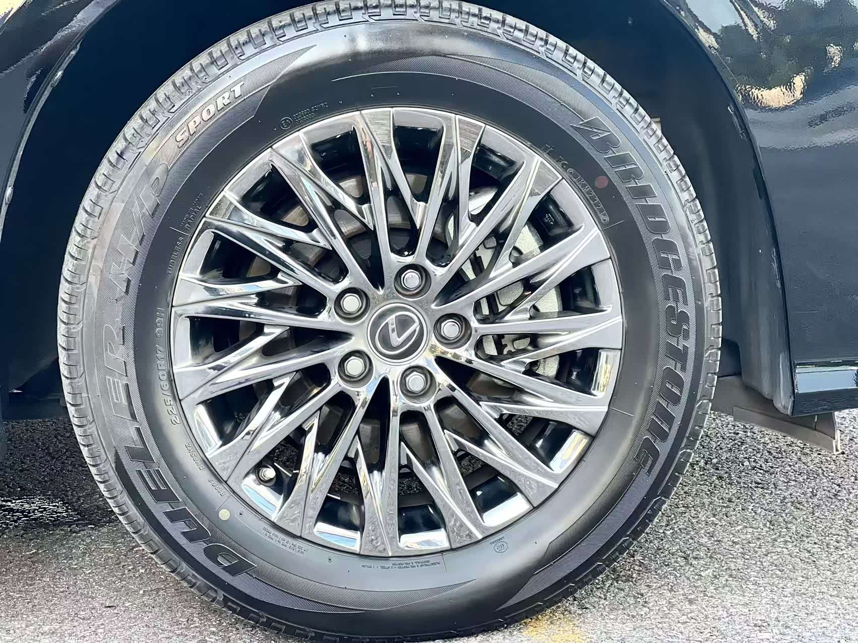 Lexus LM, 2022 18