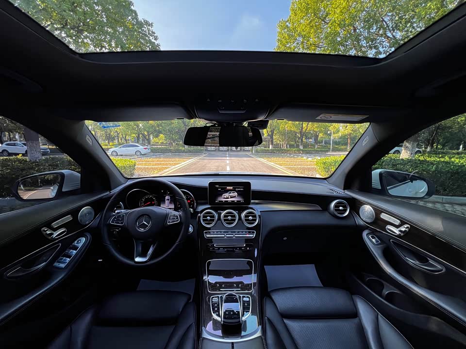 Mercedes-Benz GLC Mercedes-Benz GLC