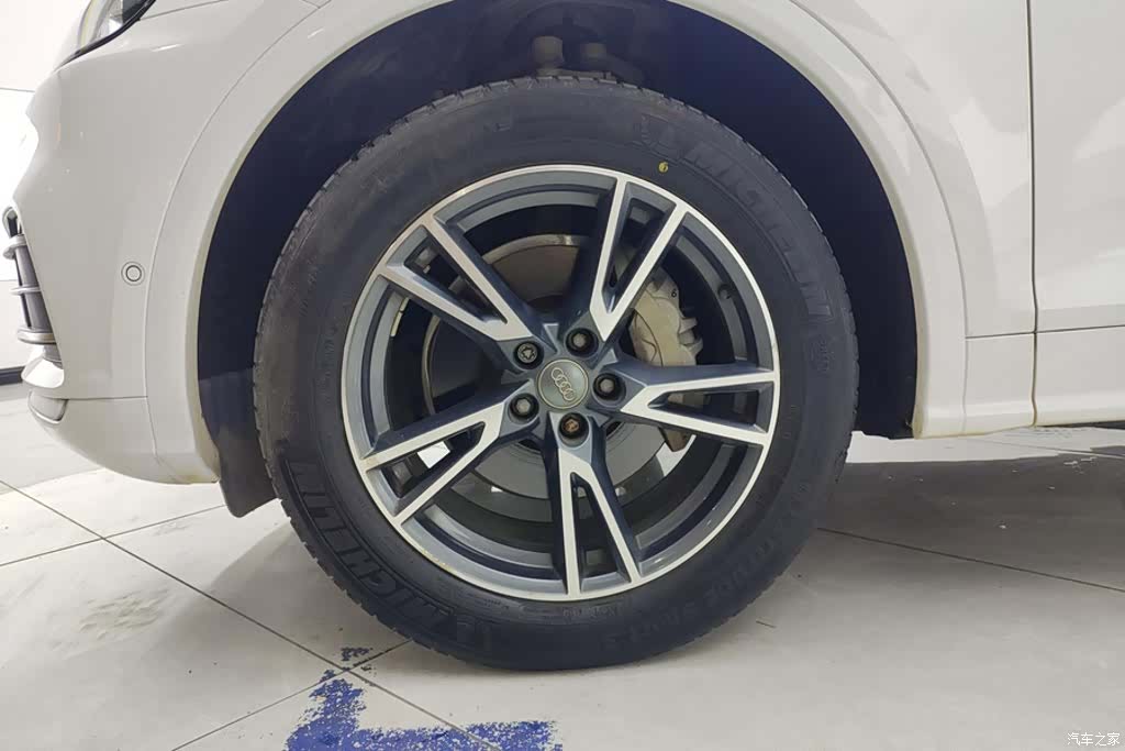 Audi Q5L, 2020 6