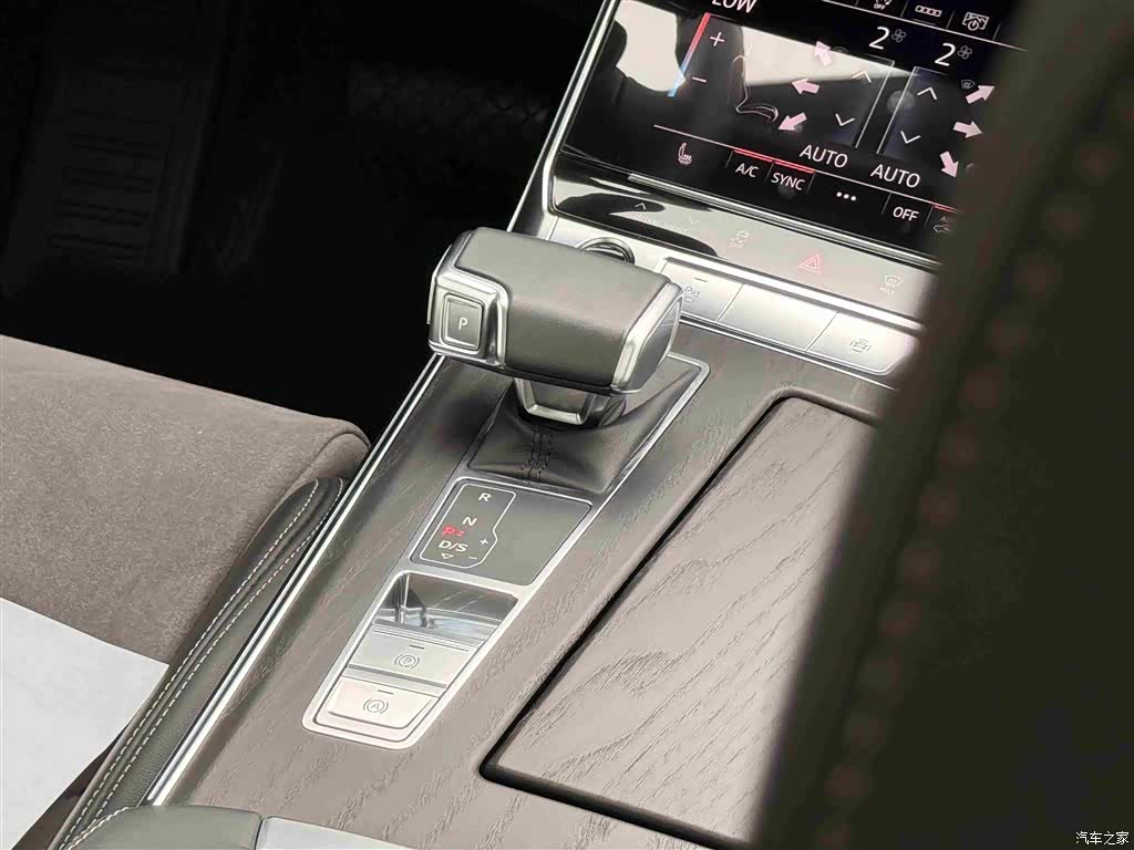 Audi A6L, 2024 15