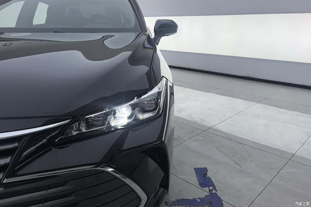 Toyota Avalon, 2021 все фото