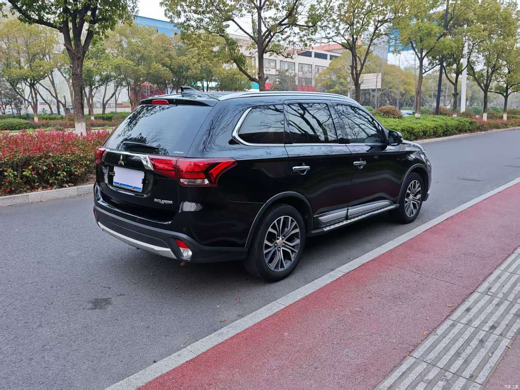 Mitsubishi Outlander, 2018 4