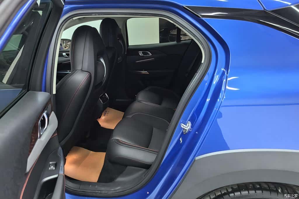 Lynk & Co 01, 2020 11