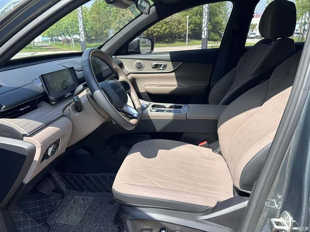 Chery Tiggo 8 Plus, 2025 10