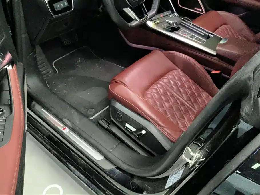 Audi A7L Audi A7L