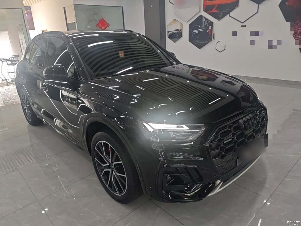 Audi Q5L, 2025 4
