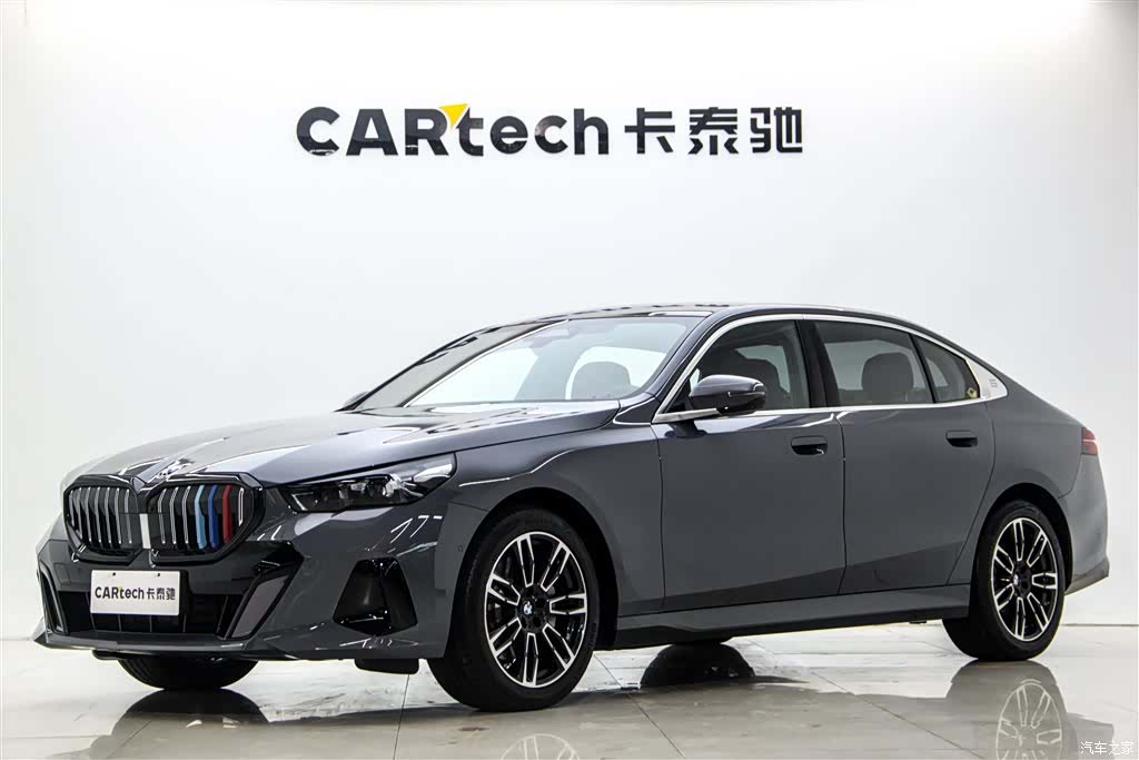 BMW 5 Series, 2025 2