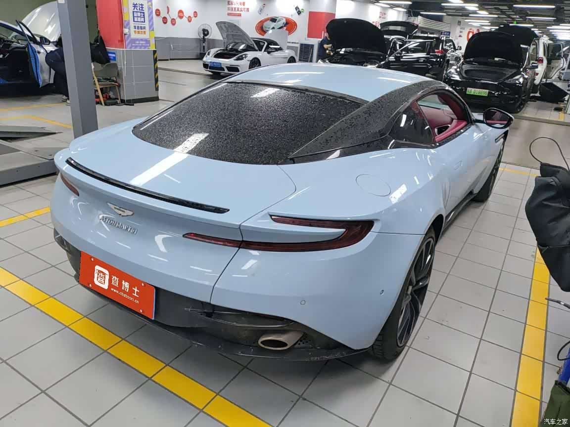 Aston Martin DB11, 2018 2