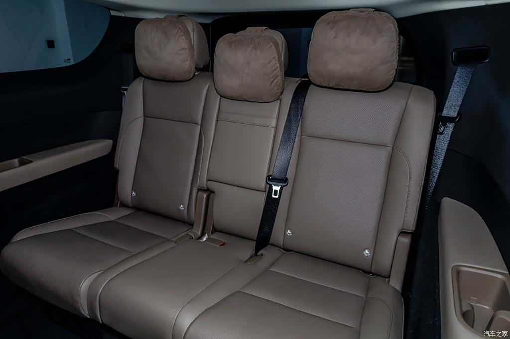 Li Auto MEGA, 2025 11