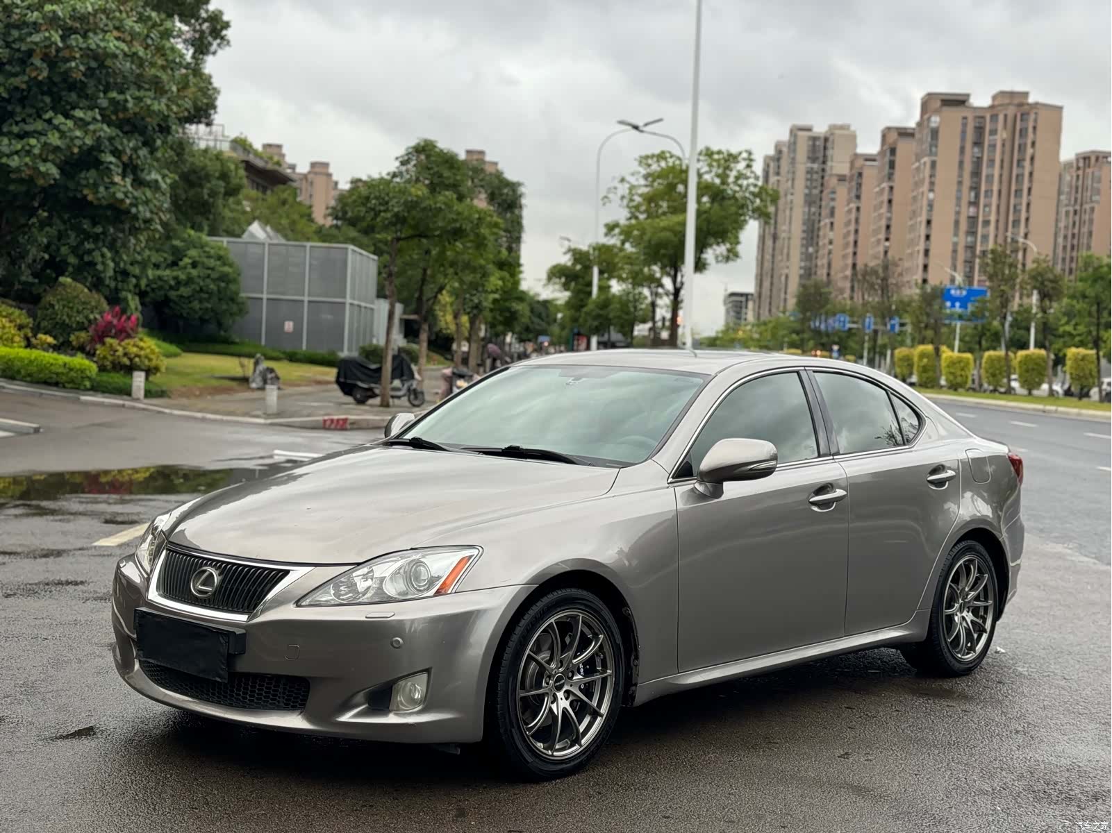 Lexus IS, 2009 1