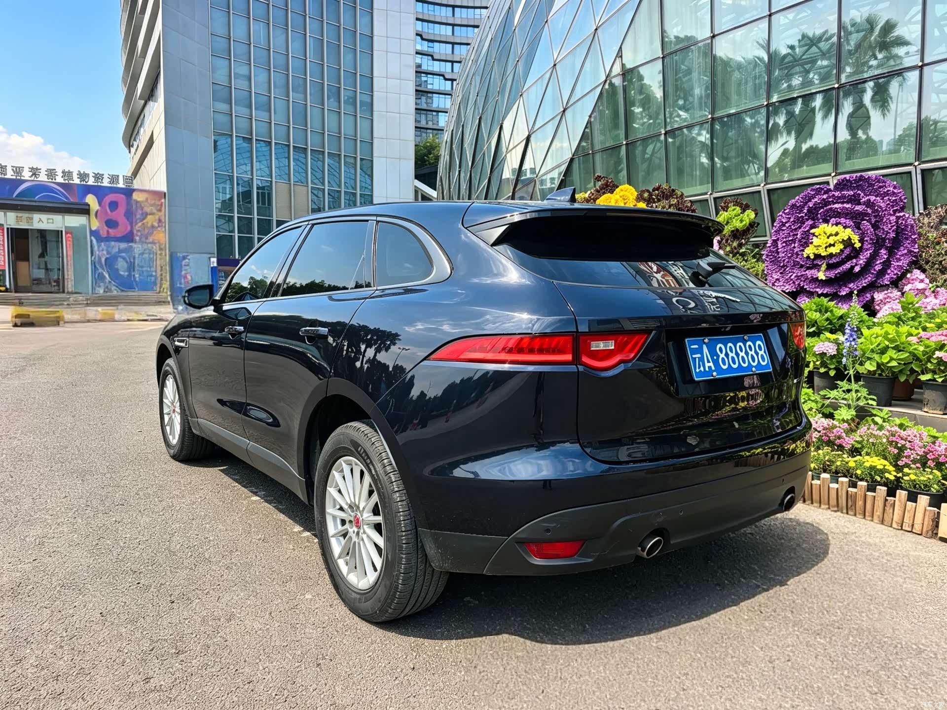 Jaguar F-PACE, 2018 15