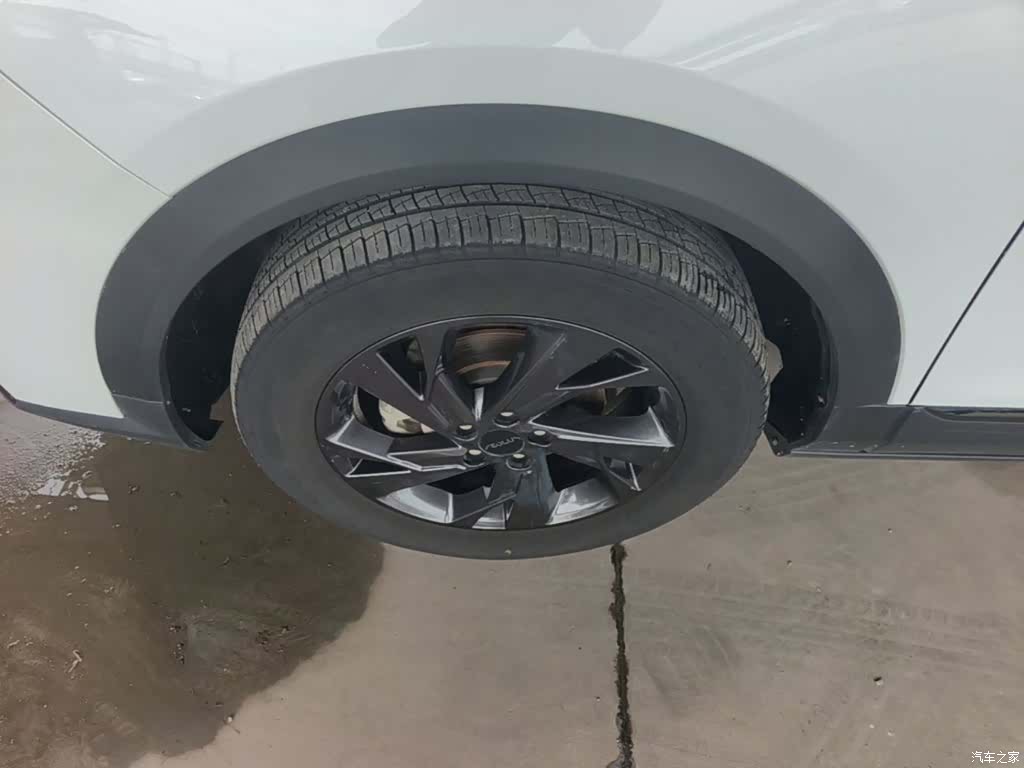 DongFeng AX7, 2022 23