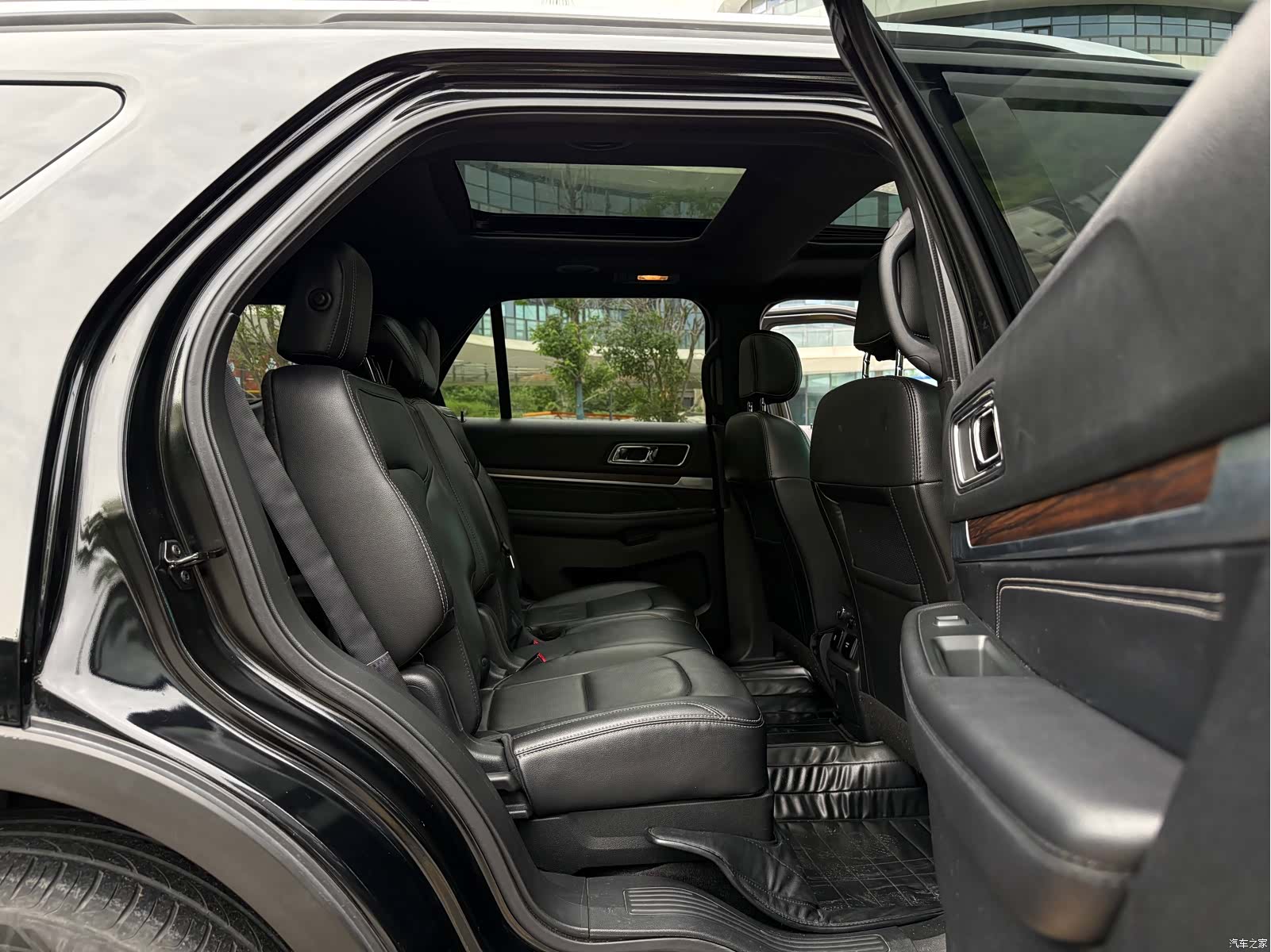 Ford Explorer, 2016 24