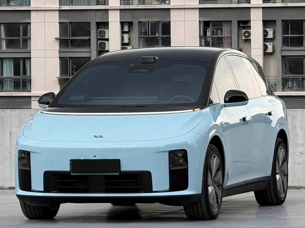 Li Auto i8