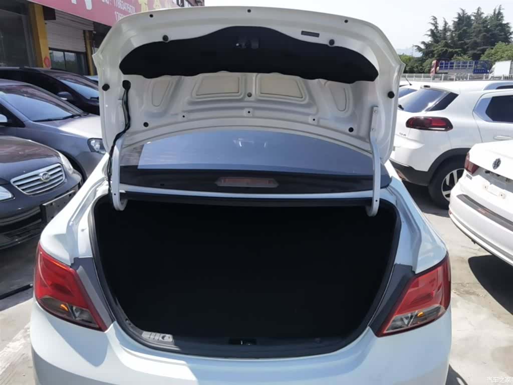 Hyundai GLS, 2016 19