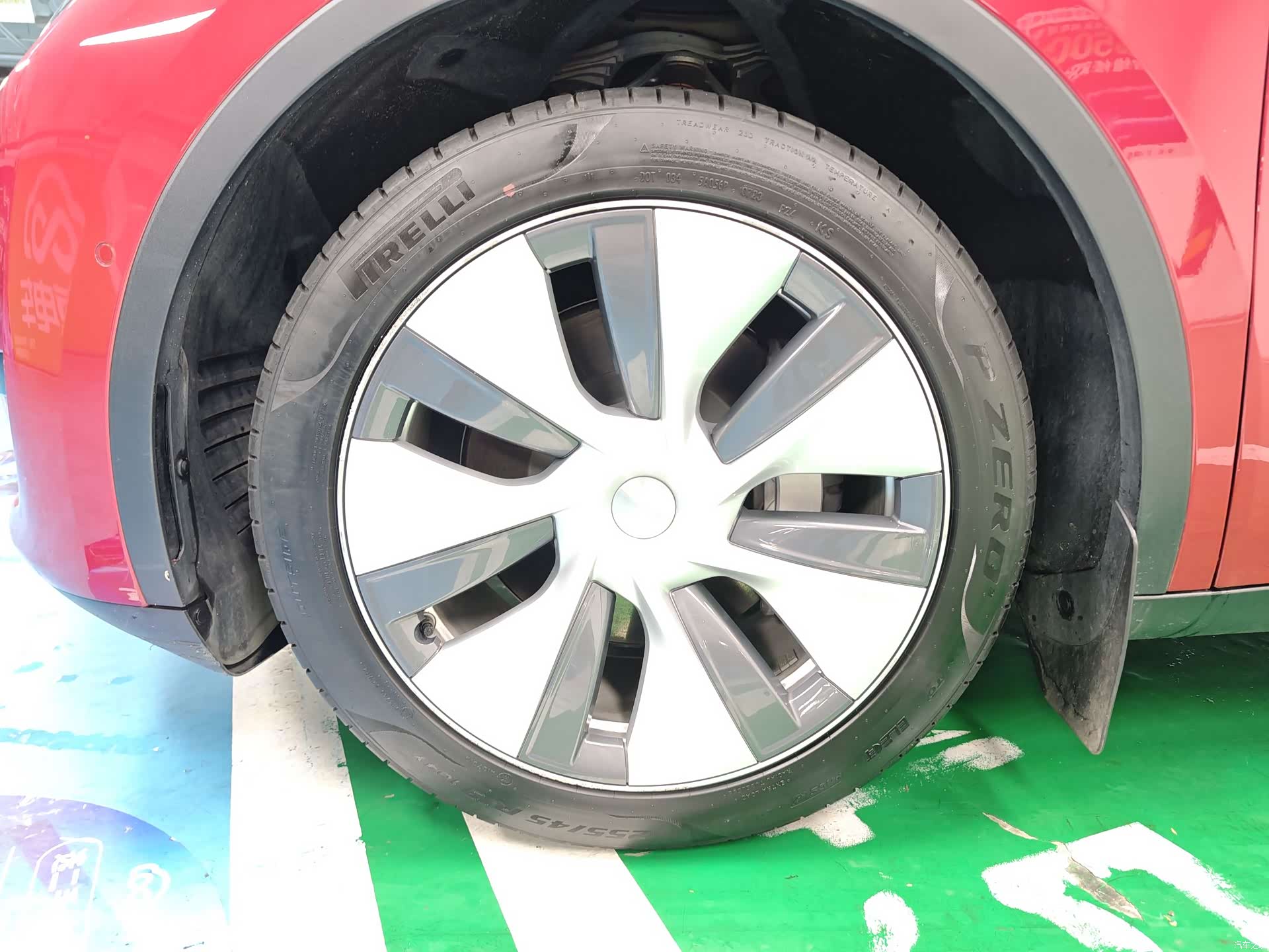 Tesla Model Y, 2023 все фото