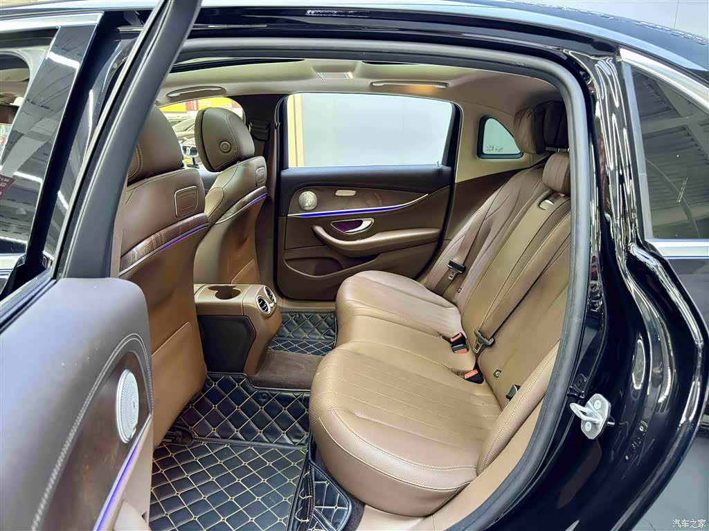 Mercedes-Benz E-Class, 2020 7