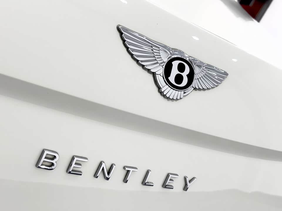Bentley Flying