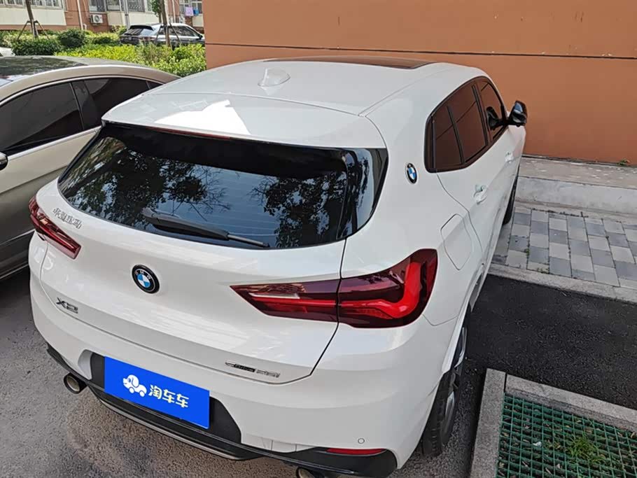 BMW X2